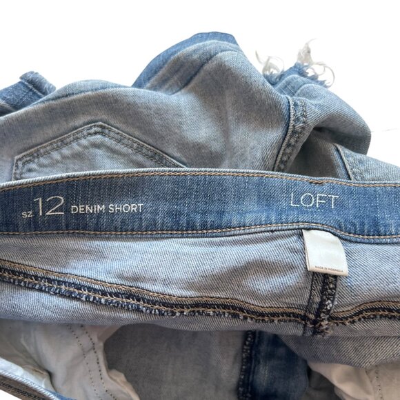 Ann Taylor Loft jean shorts size 12 light wash denim frayed distressed hem - Picture 4 of 4
